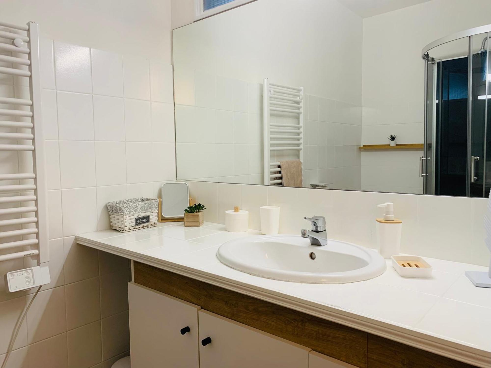 Pyrene Holidays - Heracles - Residence Paisible A 6Mn A Pied Des Thermes Bagneres-de-Bigorre Luaran gambar